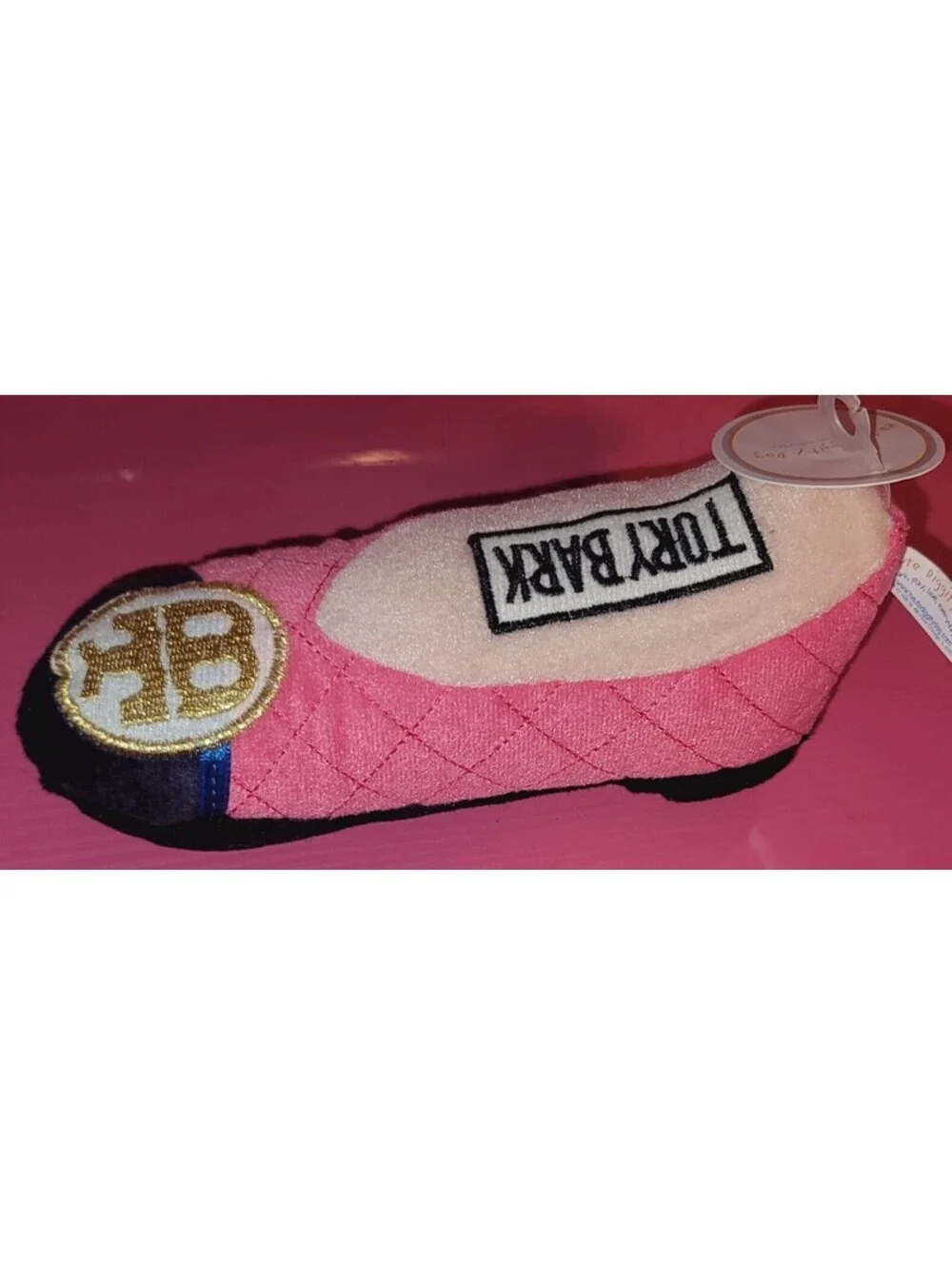 HAUTE DIGGITY DOG TORY BARK LOGO EMBLEM SHOE SQUEAKY DOG TOY PLUSH NWT